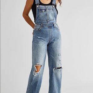 Free People CRVY Destroyed Overalls Size 14 MSRP: $138